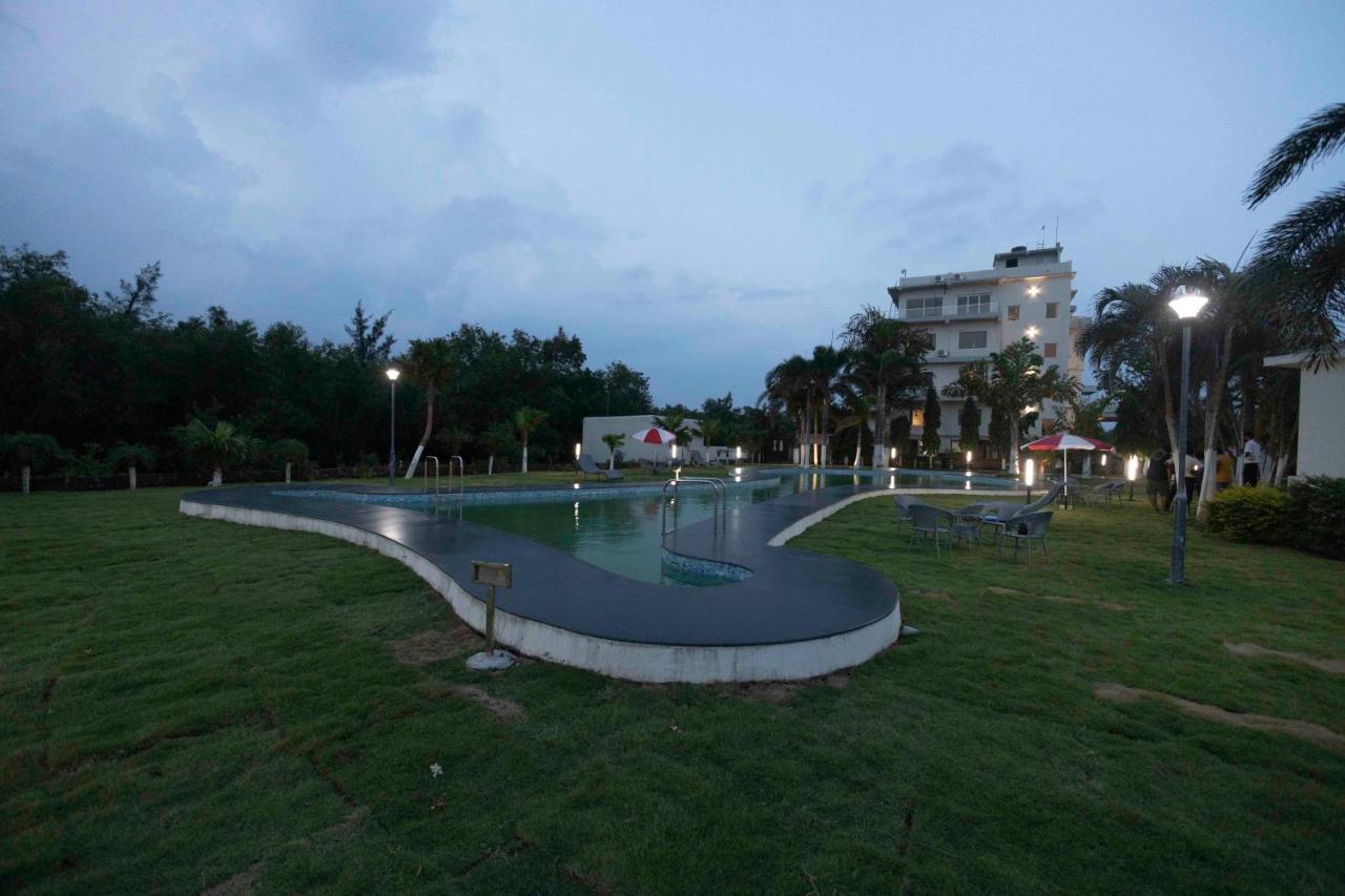 Samudra Resorts And Spa Пури Екстериор снимка