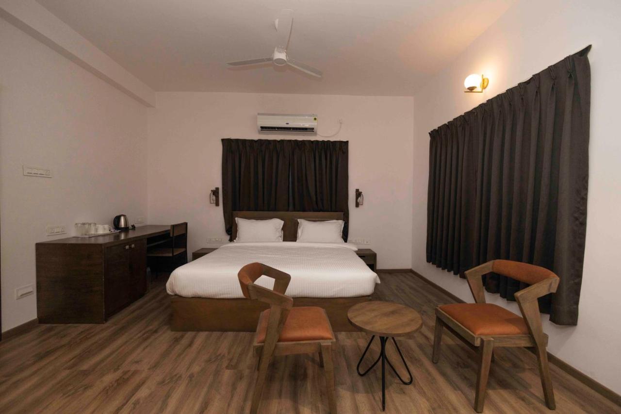 Samudra Resorts And Spa Пури Екстериор снимка