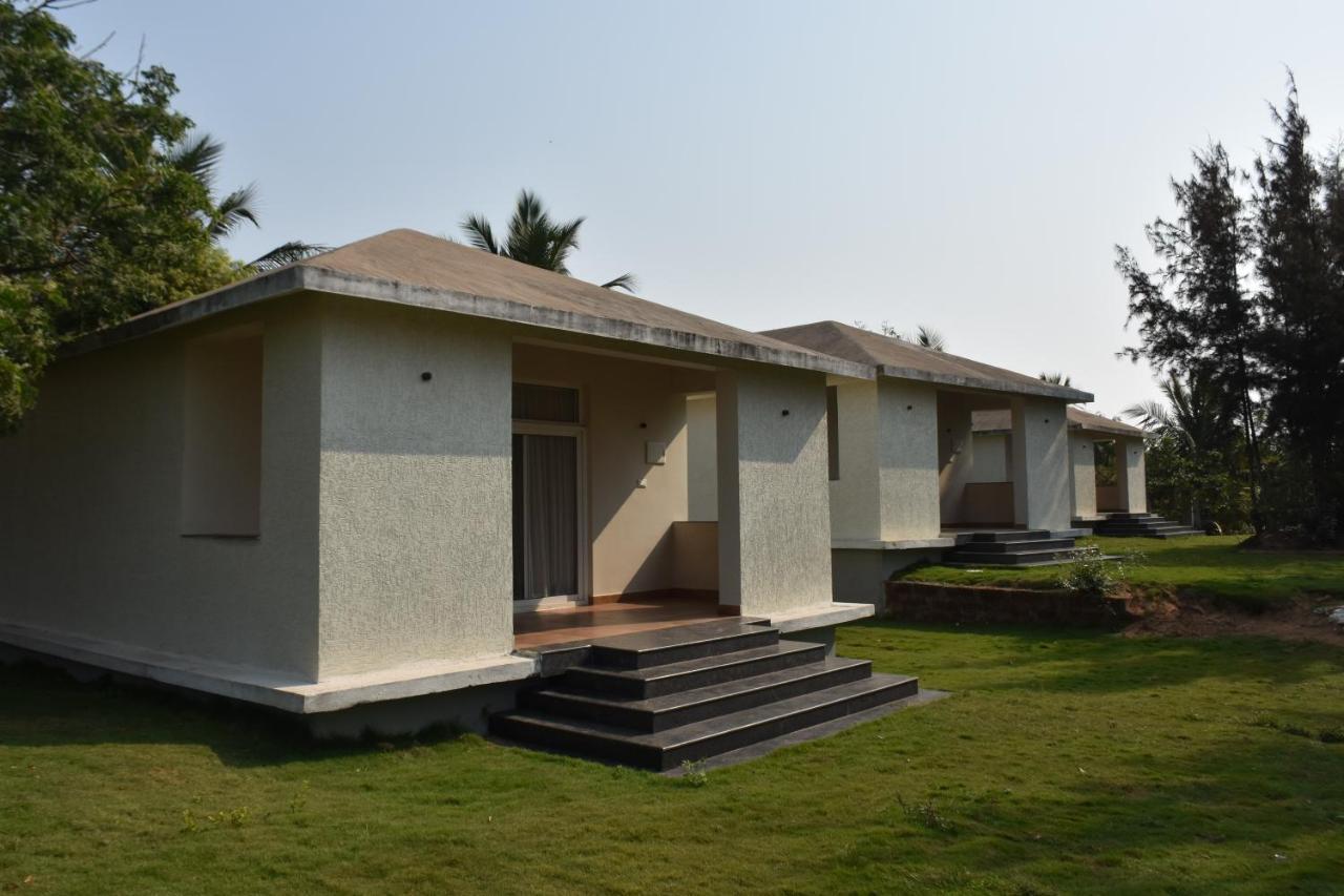 Samudra Resorts And Spa Пури Екстериор снимка